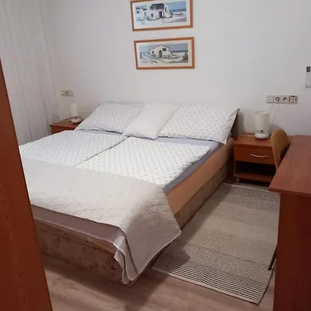 Olivia Apartment Porec Exterior photo