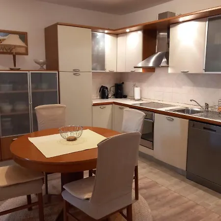 Olivia Apartment Porec Exterior photo